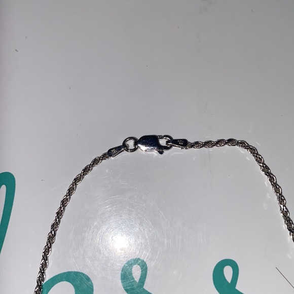 thin silver chain necklace EUC - Picture 2 of 2